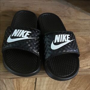 Nike slides